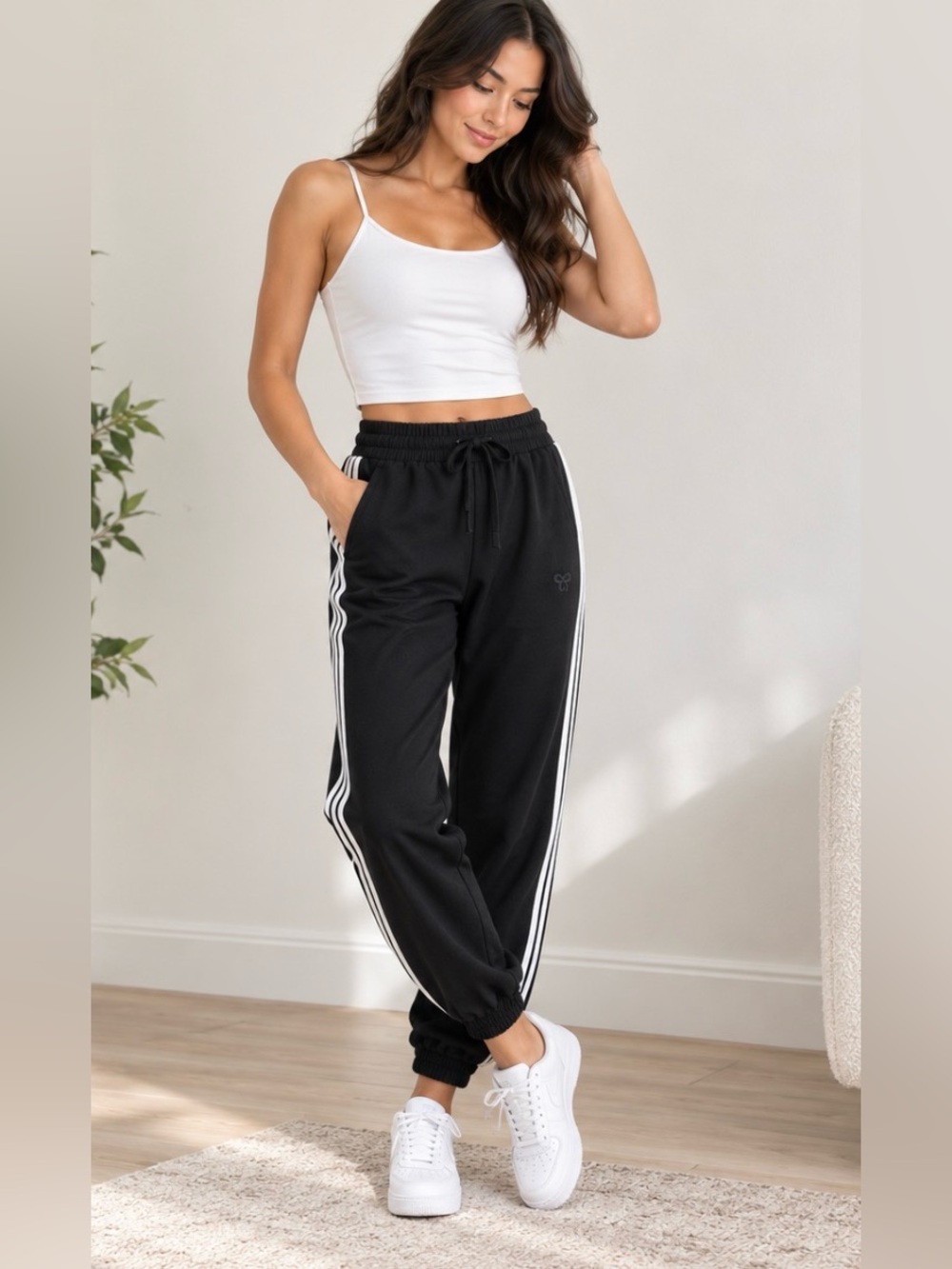 TNA by Aritzia Black White Side Stripe Track Joggers XS